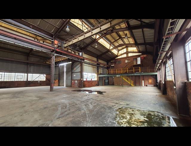 1,850M² WAREHOUSE FOR SALE IN CHLOORKOP